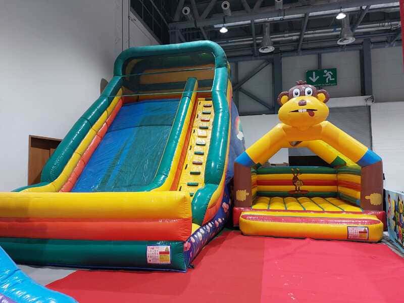 Inflatable slide-2